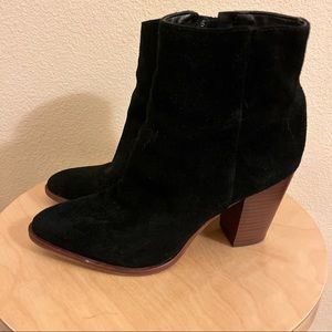 Sam Edelman pointy toe booties suede black
